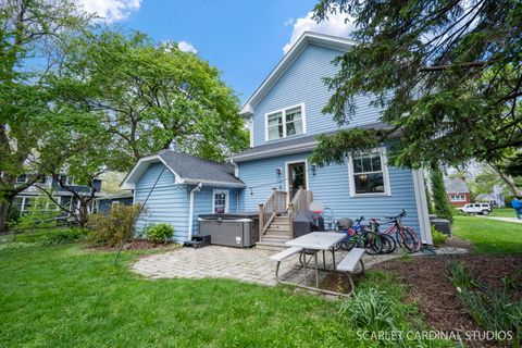 Tiny photo for 314 E Jefferson Avenue, Wheaton, IL 60187 (MLS # 12635688)