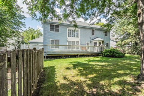 Tiny photo for 251 Cimarron Road, Lombard, IL 60148 (MLS # 12455701)