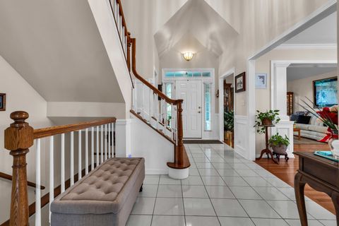Tiny photo for 251 Cimarron Road, Lombard, IL 60148 (MLS # 12455701)