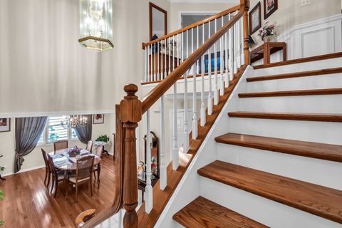 Tiny photo for 251 Cimarron Road, Lombard, IL 60148 (MLS # 12455701)