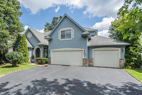 Photo of 251 Cimarron Road, Lombard, IL 60148 (MLS # 12455701)