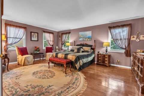 Tiny photo for 251 Cimarron Road, Lombard, IL 60148 (MLS # 12455701)