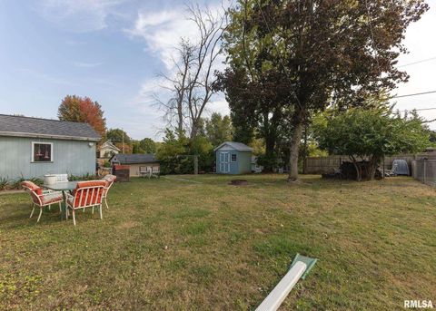 Tiny photo for 3525 CLEVELAND Street, Clinton, IA 52732 (MLS # QC4267720)