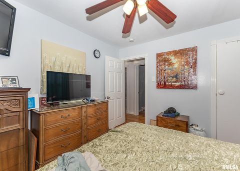 Tiny photo for 3525 CLEVELAND Street, Clinton, IA 52732 (MLS # QC4267720)