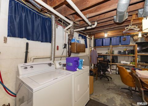 Tiny photo for 3525 CLEVELAND Street, Clinton, IA 52732 (MLS # QC4267720)