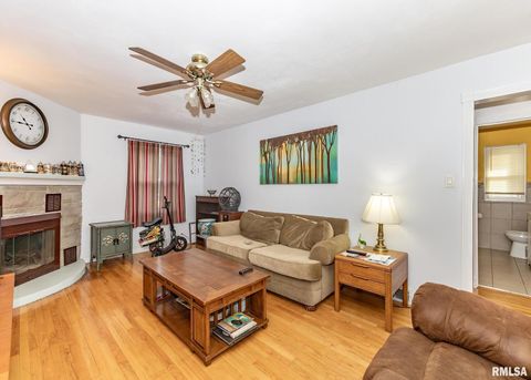 Tiny photo for 3525 CLEVELAND Street, Clinton, IA 52732 (MLS # QC4267720)