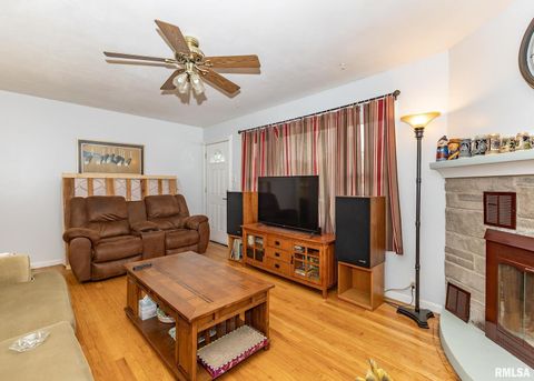 Tiny photo for 3525 CLEVELAND Street, Clinton, IA 52732 (MLS # QC4267720)