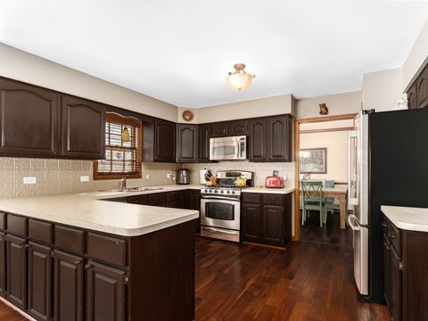 Tiny photo for 27W412 Chartwell Drive, Winfield, IL 60190 (MLS # 12601327)