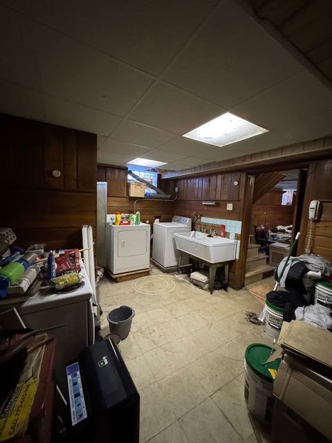 Tiny photo for 10628 S Longwood Drive, Chicago, IL 60643 (MLS # 12457723)