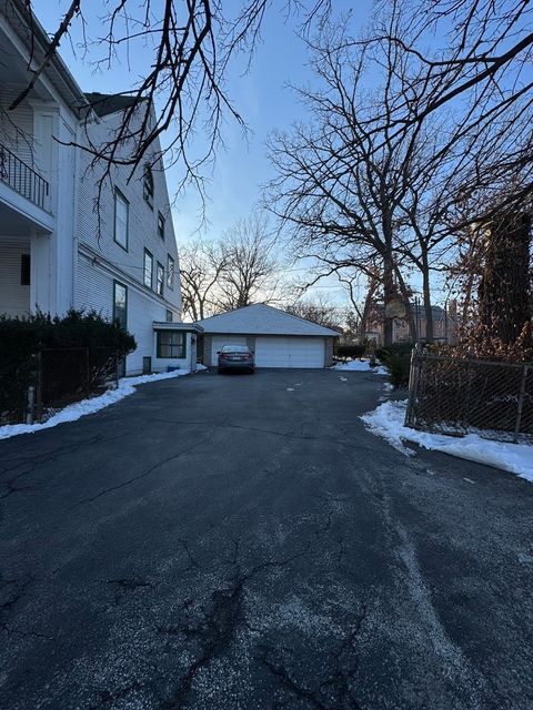 Tiny photo for 10628 S Longwood Drive, Chicago, IL 60643 (MLS # 12457723)