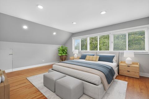 Tiny photo for 2S365 Milton Avenue, Glen Ellyn, IL 60137 (MLS # 12502762)