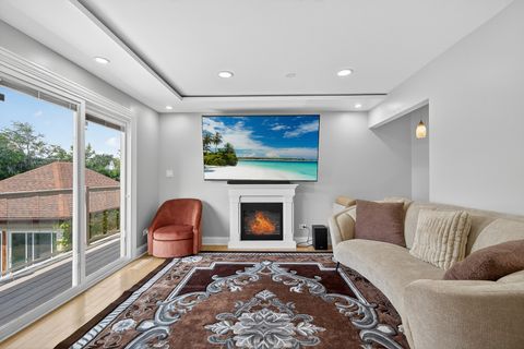 Tiny photo for 2S365 Milton Avenue, Glen Ellyn, IL 60137 (MLS # 12502762)