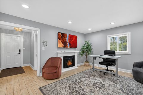 Tiny photo for 2S365 Milton Avenue, Glen Ellyn, IL 60137 (MLS # 12502762)