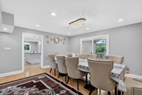 Tiny photo for 2S365 Milton Avenue, Glen Ellyn, IL 60137 (MLS # 12502762)