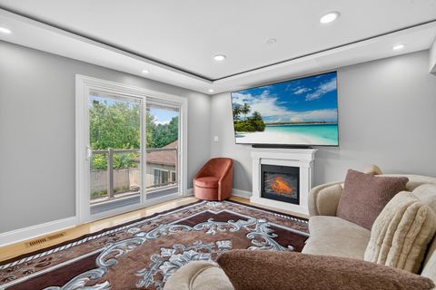 Tiny photo for 2S365 Milton Avenue, Glen Ellyn, IL 60137 (MLS # 12502762)