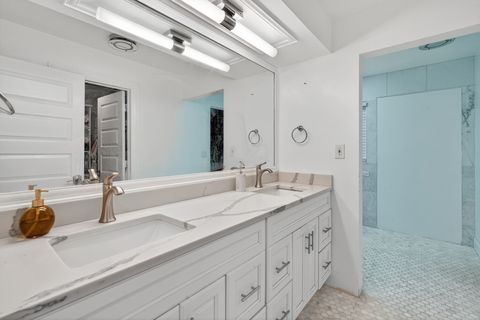 Tiny photo for 2S365 Milton Avenue, Glen Ellyn, IL 60137 (MLS # 12502762)