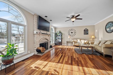 Tiny photo for 1309 Fox Chase Boulevard, St. Charles, IL 60174 (MLS # 12483858)