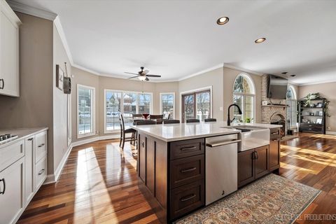 Tiny photo for 1309 Fox Chase Boulevard, St. Charles, IL 60174 (MLS # 12483858)