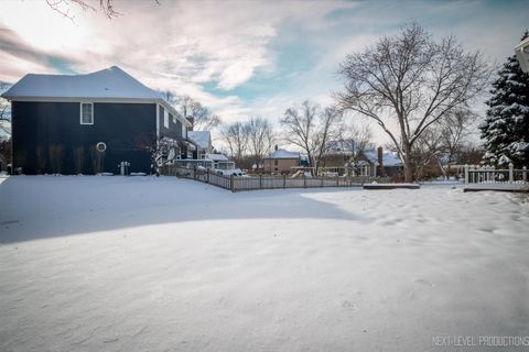 Tiny photo for 1309 Fox Chase Boulevard, St. Charles, IL 60174 (MLS # 12483858)