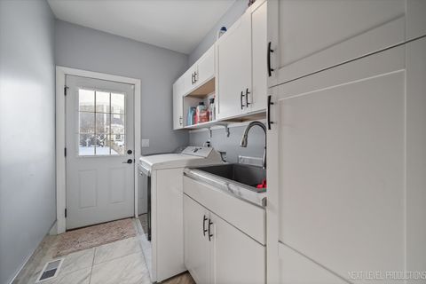 Tiny photo for 1309 Fox Chase Boulevard, St. Charles, IL 60174 (MLS # 12483858)