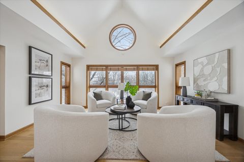 Tiny photo for 8425 Hickory Court, Burr Ridge, IL 60527 (MLS # 12572525)