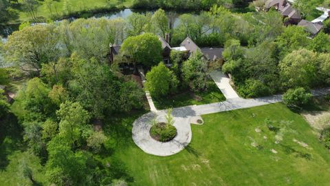 Photo of 8425 Hickory Court, Burr Ridge, IL 60527 (MLS # 12572525)