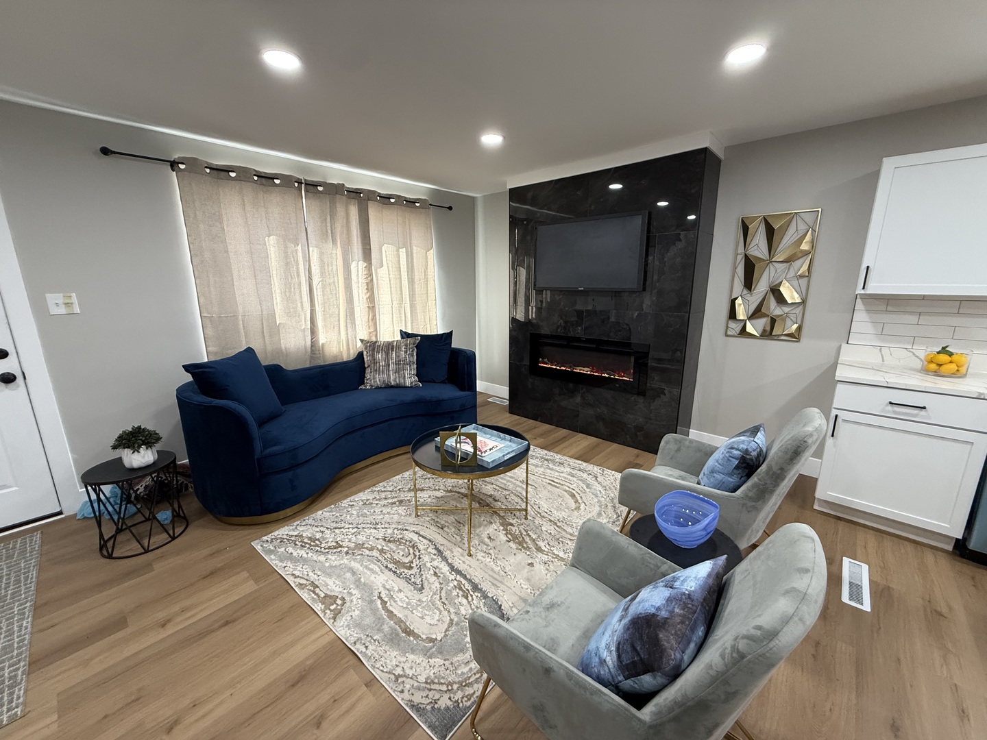 304 W 111th Street