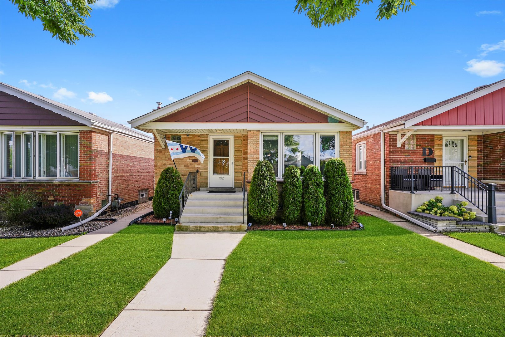 5935 W 64th Place