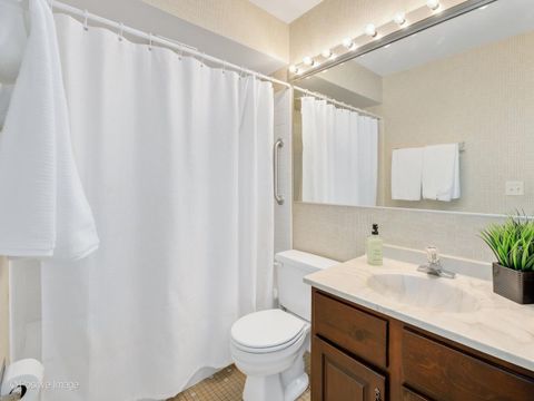 Tiny photo for 1039 Oakview Drive, Wheaton, IL 60187 (MLS # 12681214)