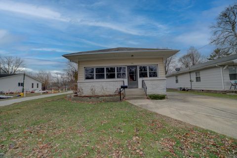 A home in Watseka