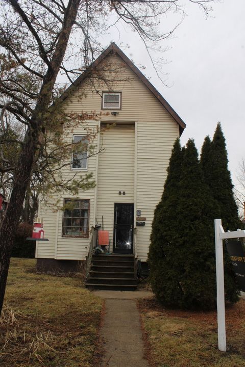 14438 Des Plaines Street Harvey IL 60426