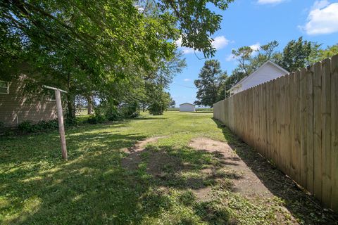 Tiny photo for 1506 E 2710N Road, Clifton, IL 60927 (MLS # 12597831)