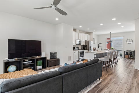 Tiny photo for 4150 Irving Road, Aurora, IL 60504 (MLS # 12706996)