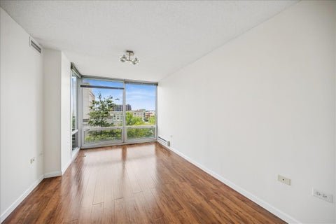 Tiny photo for 800 Elgin Road #812, Evanston, IL 60201 (MLS # 12614345)