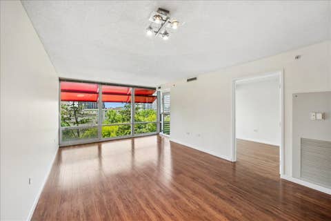 Tiny photo for 800 Elgin Road #812, Evanston, IL 60201 (MLS # 12614345)