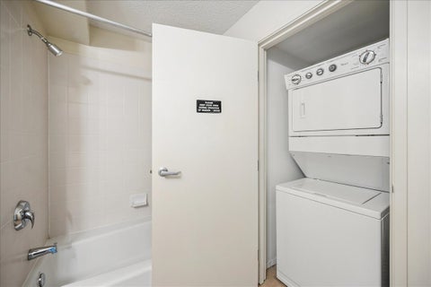 Tiny photo for 800 Elgin Road #812, Evanston, IL 60201 (MLS # 12614345)