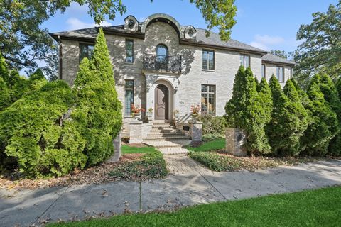 A home in Glencoe