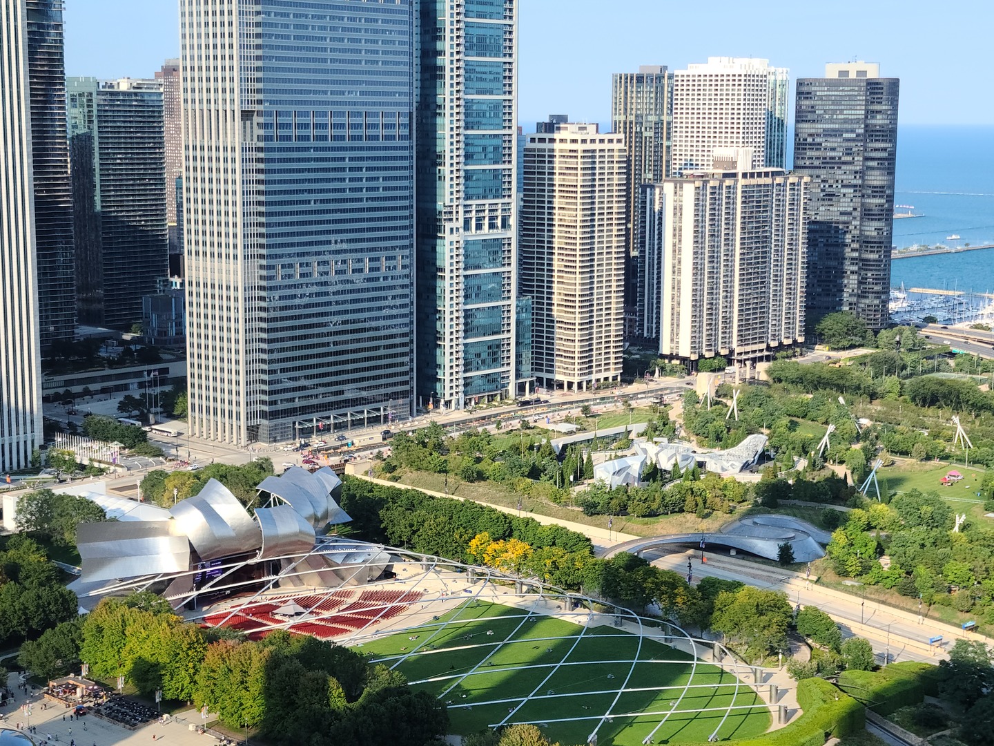 Chicago, Illinois 60601, United States, 2 Bedrooms Bedrooms, ,2 BathroomsBathrooms,Residential,Active,205753