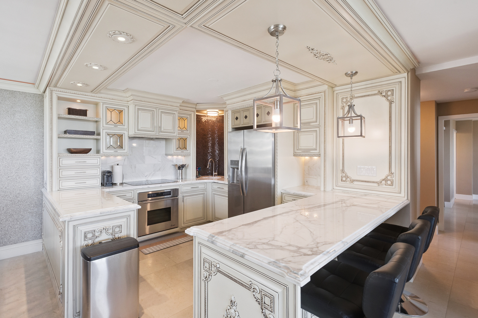 400 E RANDOLPH Street 2119
