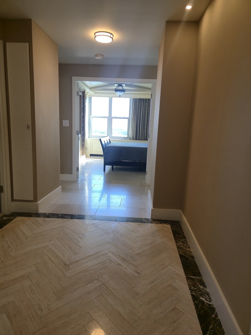 Chicago, Illinois 60601, United States, 2 Bedrooms Bedrooms, ,2 BathroomsBathrooms,Residential,Active,205753
