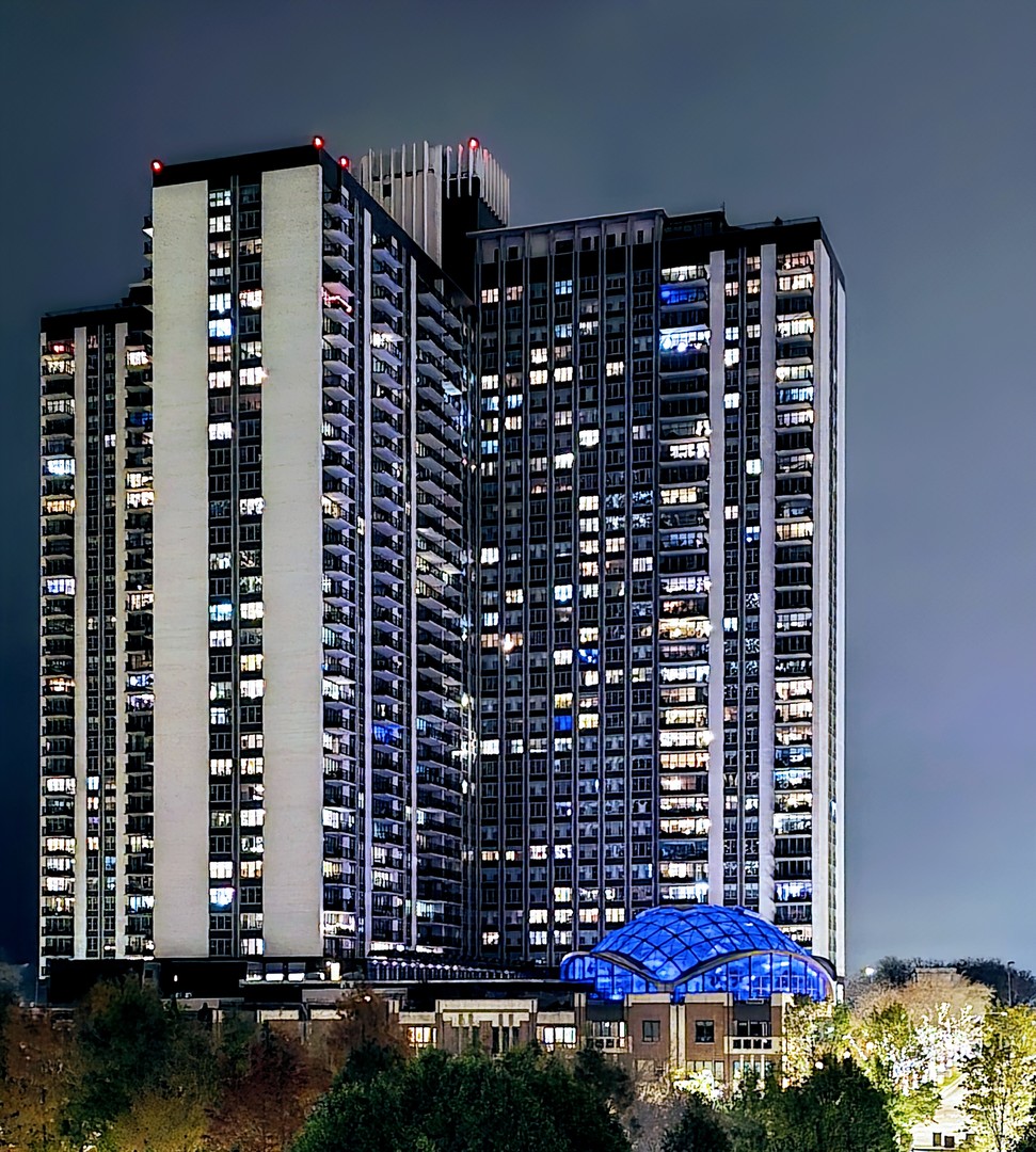 Chicago, Illinois 60601, United States, 2 Bedrooms Bedrooms, ,2 BathroomsBathrooms,Residential,Active,205753