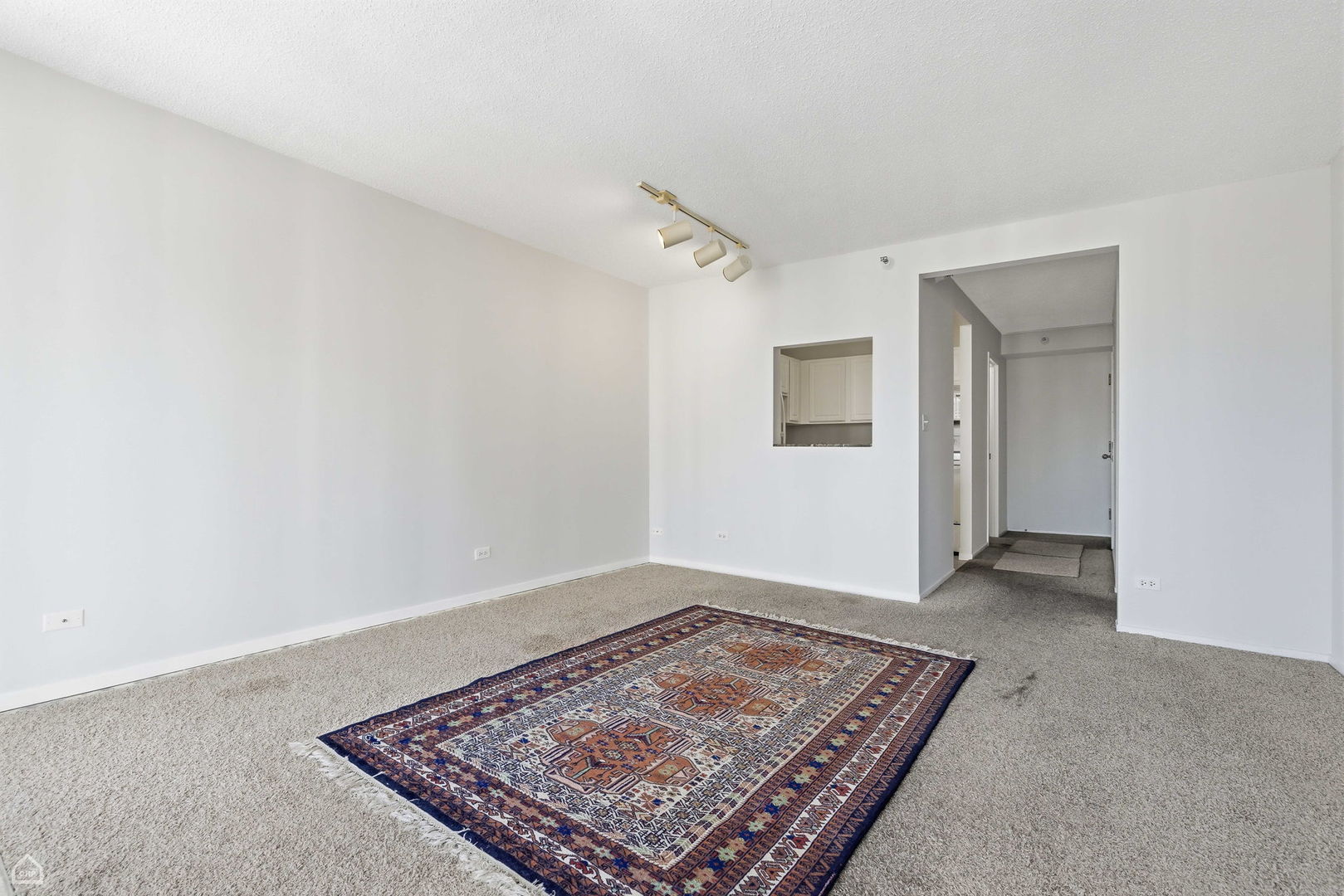 10 E ONTARIO Street 3512