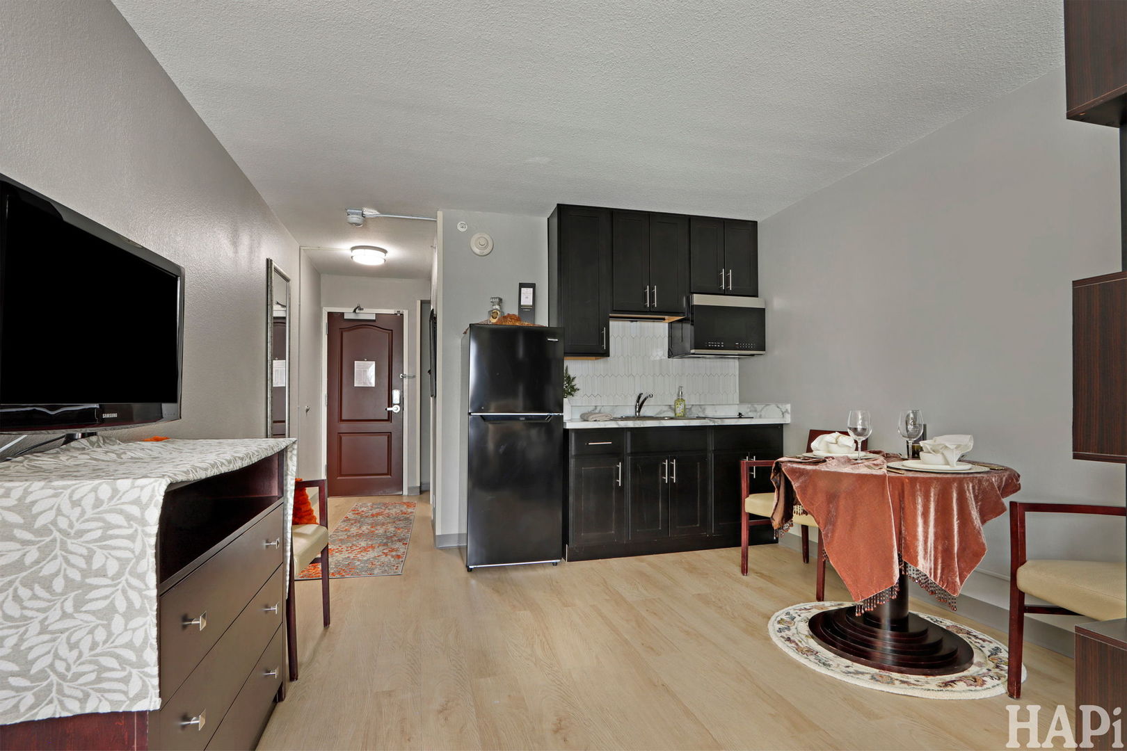 6175 W Grand Avenue 1004