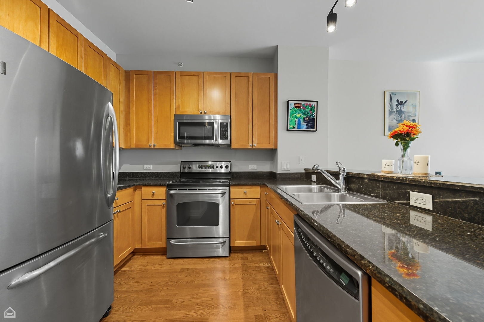1235 S Prairie Avenue 3408