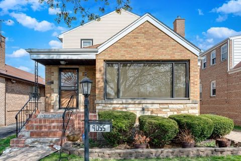 Photo of Chicago, IL 60617 (MLS # 12628400)