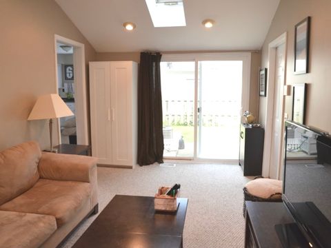 Tiny photo for 745 S Chestnut Avenue, Arlington Heights, IL 60005 (MLS # 12505571)