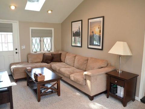 Tiny photo for 745 S Chestnut Avenue, Arlington Heights, IL 60005 (MLS # 12505571)