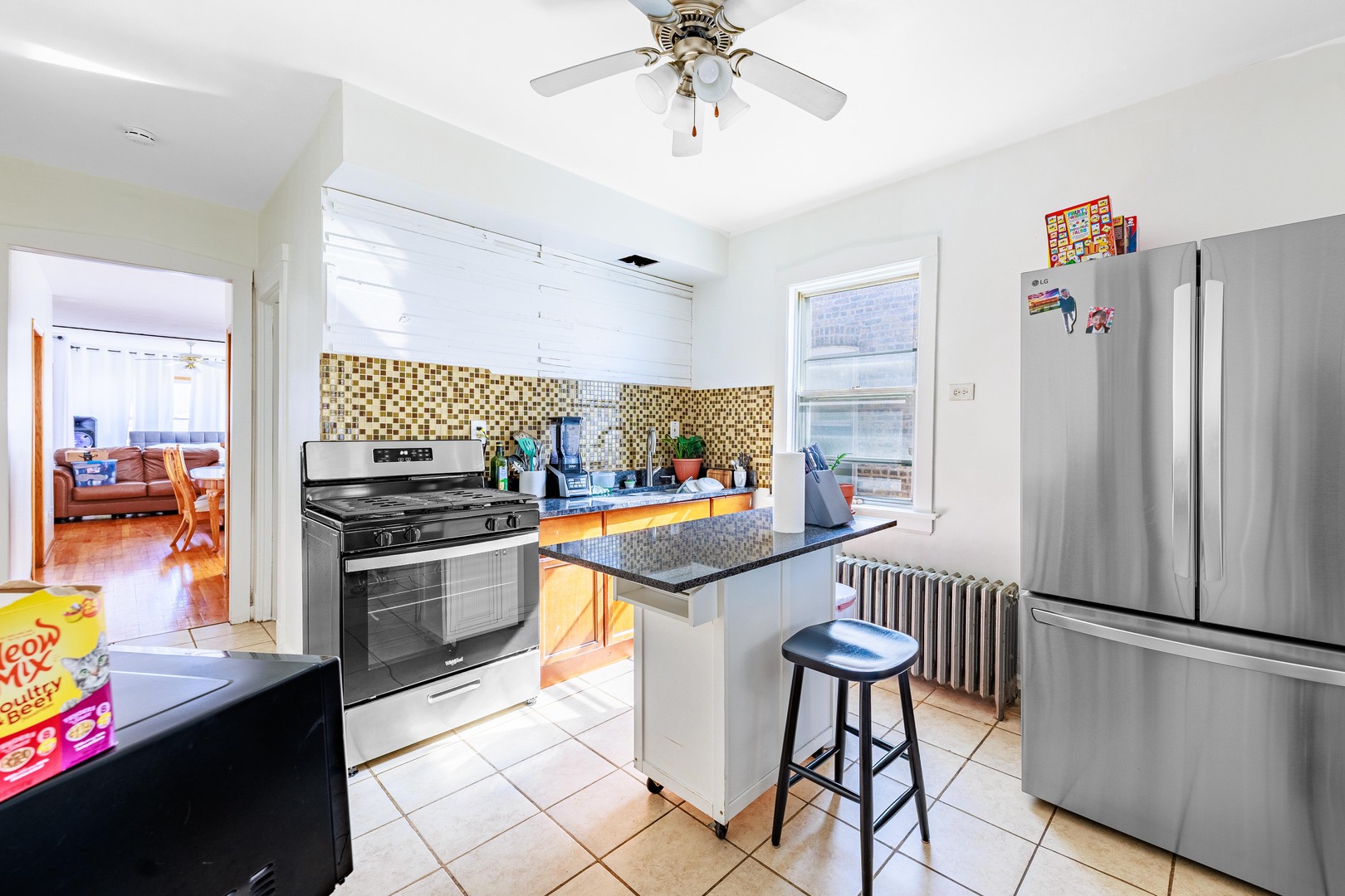 4634 S SAWYER Avenue