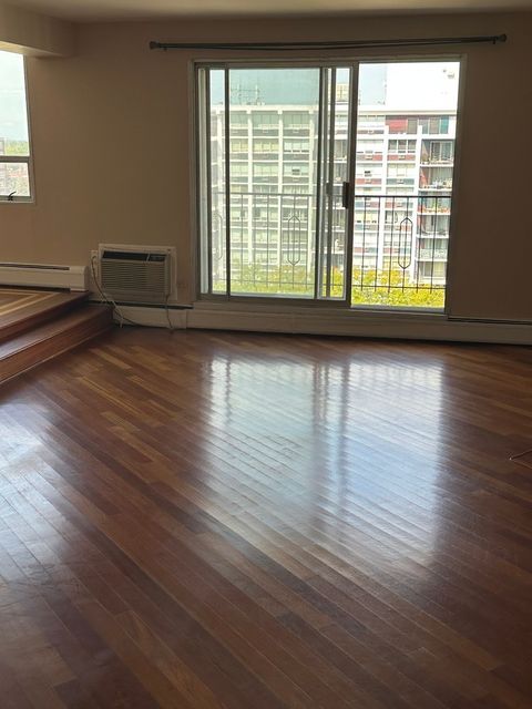 Tiny photo for 8809 W Golf Road #11F, Niles, IL 60714 (MLS # 12471674)