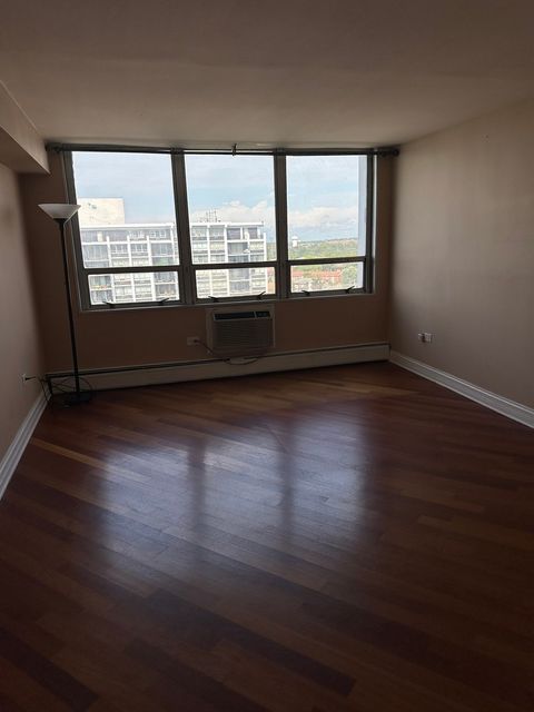 Tiny photo for 8809 W Golf Road #11F, Niles, IL 60714 (MLS # 12471674)